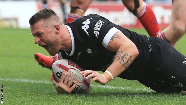 Adam Sidlow scores a try for Toronto Wolfpack