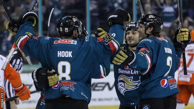 Giants players celebrate