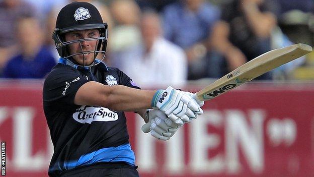 Worcestershire's Tom Fell in action action Lancashire