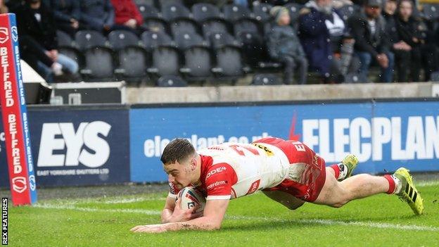 Josh Simm followed up his opening-day hat-trick with two of St Helens' six tries in the humiliation of Hull