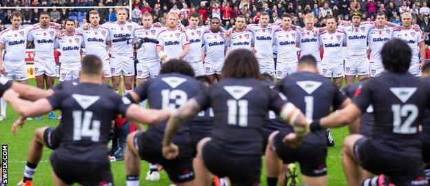 England face up the Kiwi Haka in the 2016 Four Nations