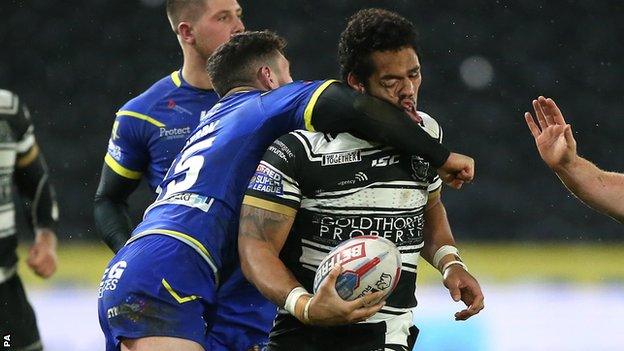 Warrington's Declan Patton catches Bureta Faraimo with a swinging arm