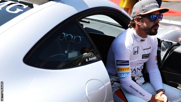 Two-time world champion Fernando Alonso is set to stay at McLaren