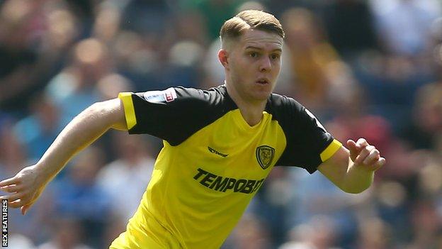 Jacob Davenport in action for Burton Albion