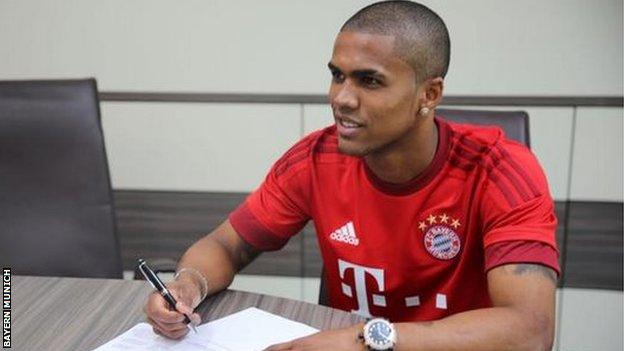 Douglas Costa