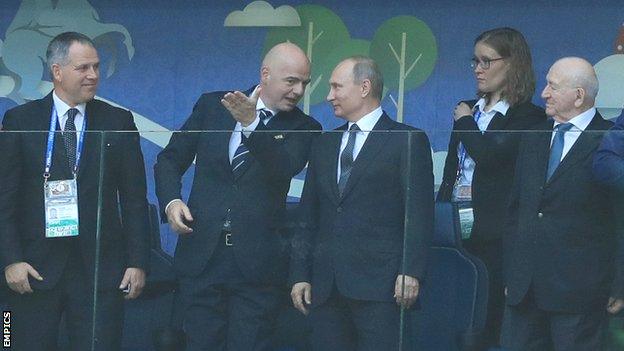 Fifa president Gianni Infantino and Russian president Vladimir Putin