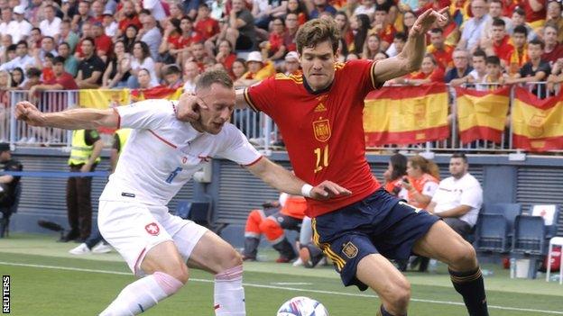 Vladimir Coufal and Marcos Alonso