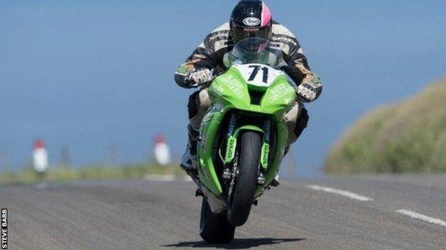 Davey Lambert riding in the Isle of Man TT