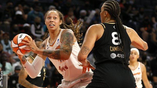 Brittney Griner playing basketball