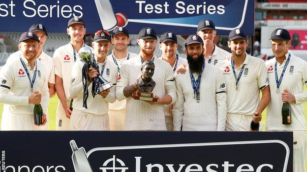 England captain Joe Root and his team-mates celebrate winning the test series