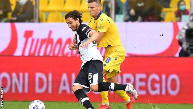 Matteo Darmian (left)