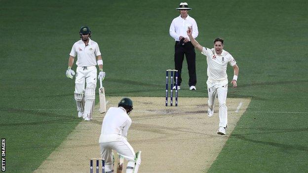 Chris Woakes celebrates a wicket