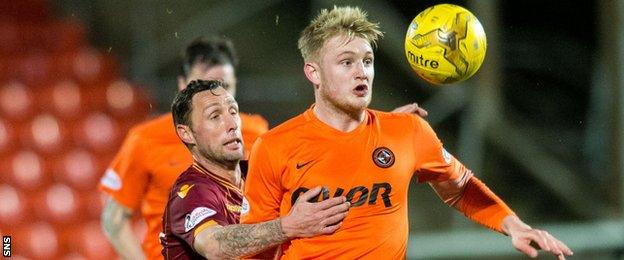 Motherwell's Scott McDonald and Dundee United's Coll Donaldson