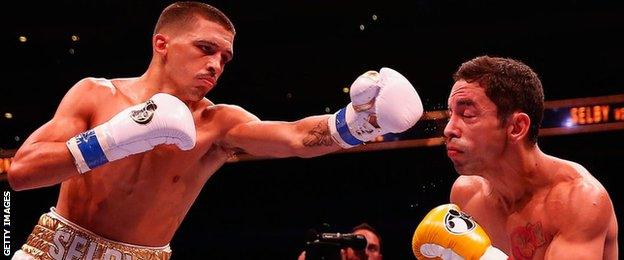 Lee Selby takes on Fernando Montiel