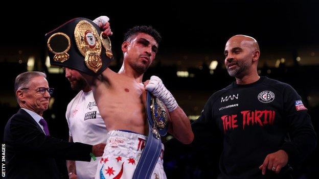 Jordan Gill and coach Dave Coldwell