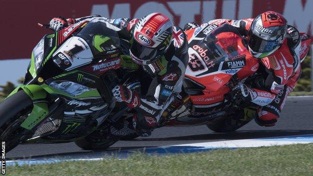 Jonathan Rea leads Marco Melandri during the second World Superbike race at Phillip Island