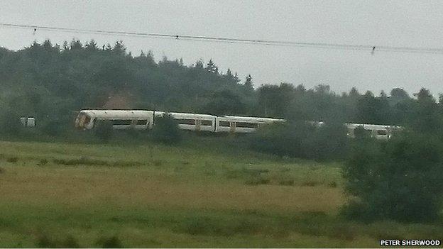 Photo of detailed train by Peter Sherwood