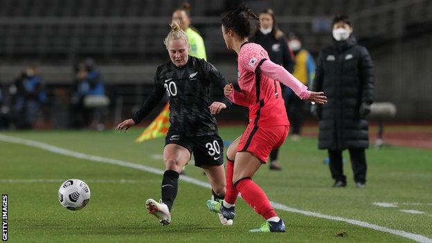 Ashleigh Ward (left) in action during a friendly for New Zealand against South Korea in November 2021