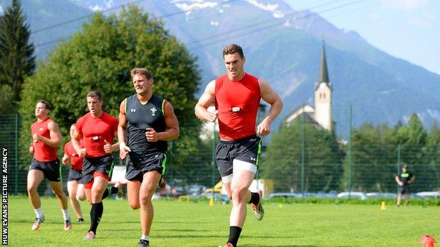 George North training in the Swiss Alps in 2015 alongside Dan Biggar