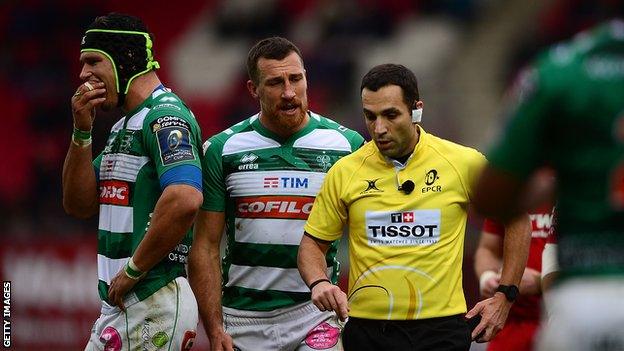 Benetton nearly won despite having flanker Francesco Minto sent off midway through the first half