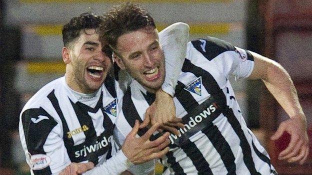 Brad McKay (right) celebrates with Dunfermline