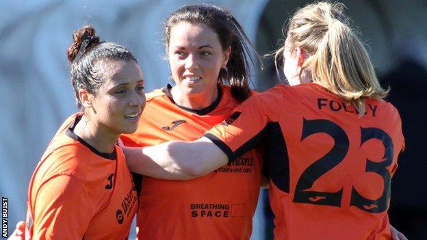 Glasgow City's Noelle Murray (middle) with Lauren Silver (left) and Megan Foley