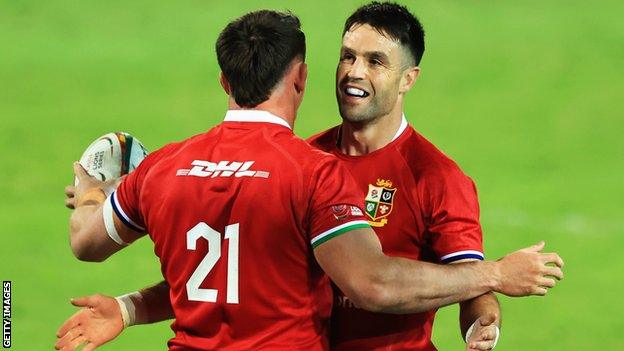 Conor Murray hugs Tom Curry in celebration