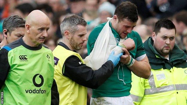 Ireland's Robbie Henshaw