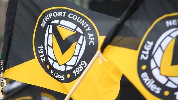 Newport County flag