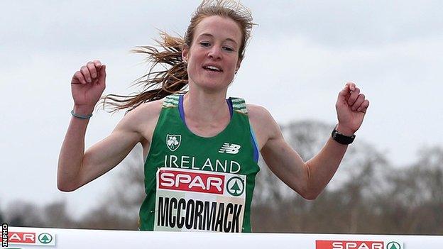 Fionnuala McCormack crosses the line to win the women's race in Dublin