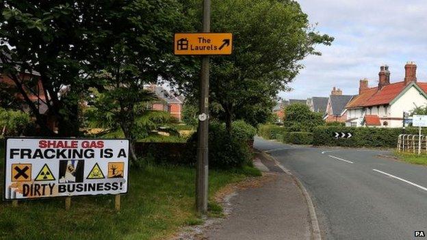 Anti-fracking signs in Little Plumpton