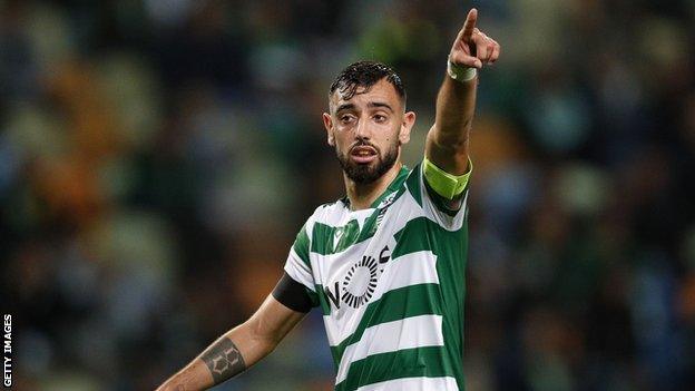 Sporting Lisbon midfielder Bruno Fernandes points during a match