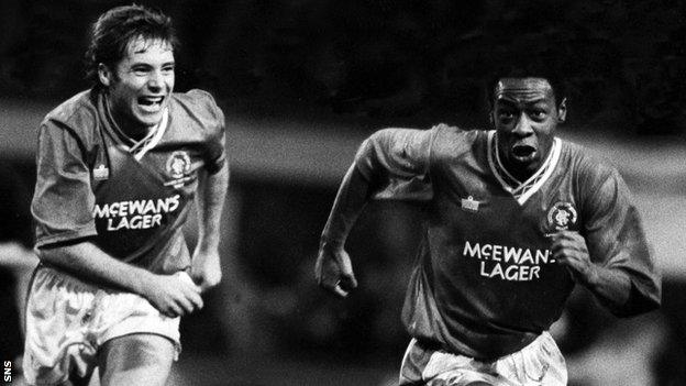 Ally McCoist and Mark Walters celebrate with Rangers