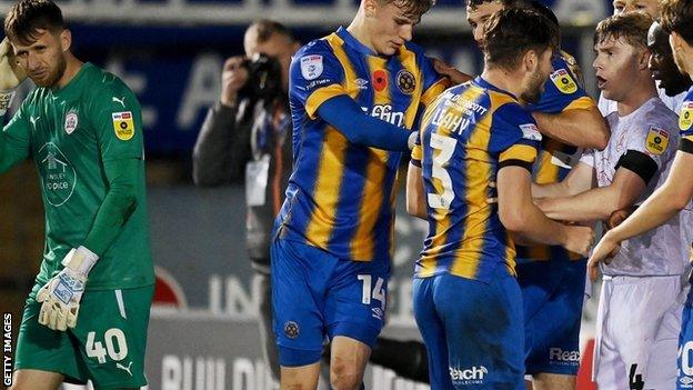 Shrewsbury v Barnsley