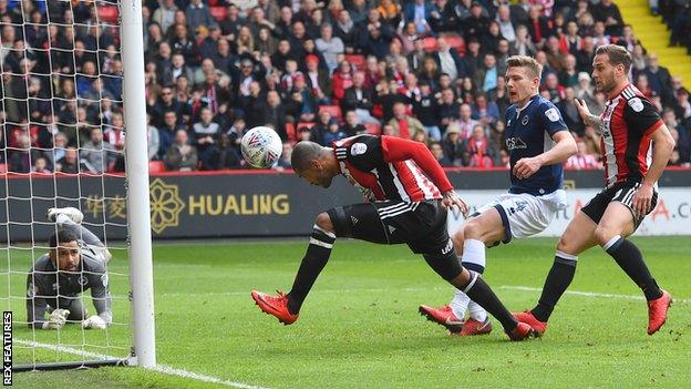 Leon Clarke scores for Sheffield United