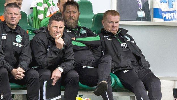 Neil Lennon and his Hibernian management team look unimpressed