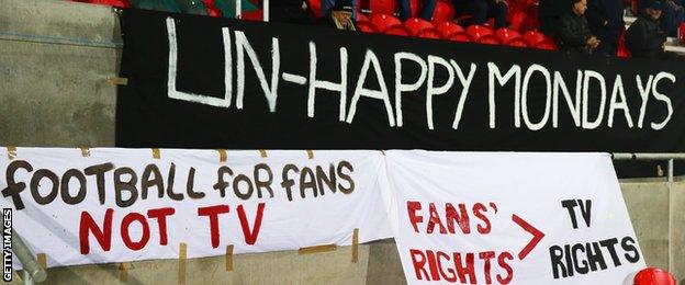 FC United of Manchester fans