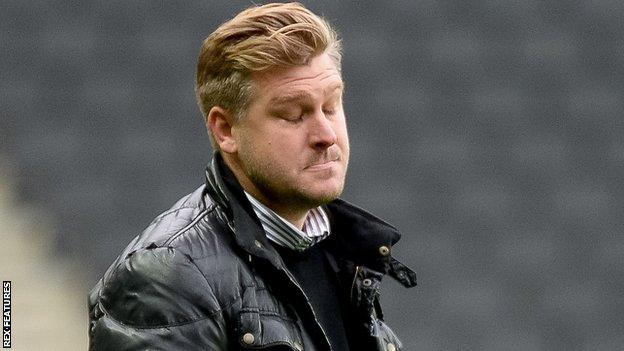 Karl Robinson