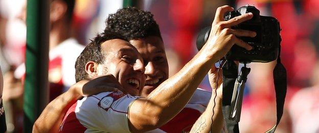 Santi Cazorla and Alex Oxlade-Chamberlain