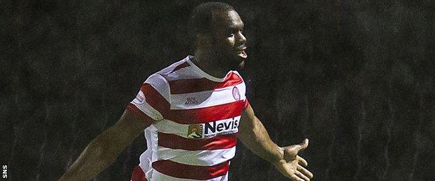 Christian Nade celebrates with Hamilton