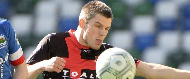 Experienced defender Craig McClean was signed by Ards manager Colin Nixon