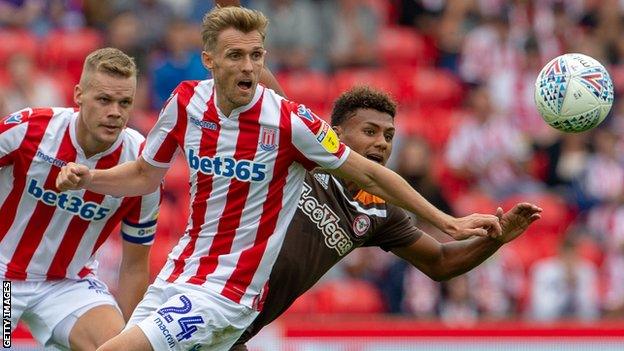 Darren Fletcher in action for Stoke City