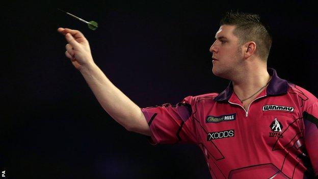 Daryl Gurney fell to a defeat at Alexandra Palace on Saturday night