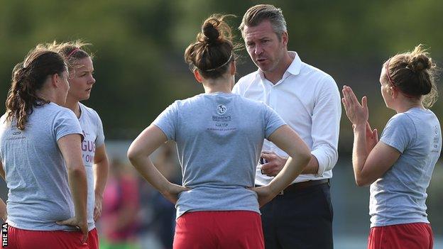 Willie Kirk talks to Bristol Academy players