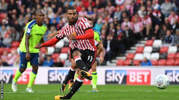 Lewis Grabban scores