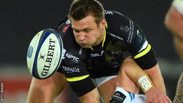 Dan Biggar in action against Exeter