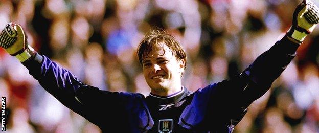 Mark Bosnich