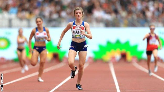 Sophie Hahn in action at the 2018 Anniversary Games