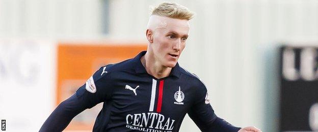 Craig Sibbald in action for Falkirk