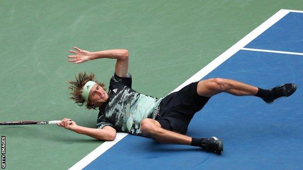 Alexander Zverev takes a tumble